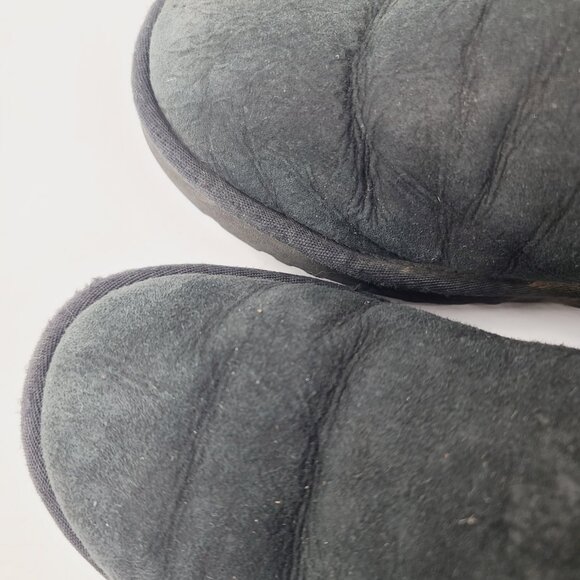 UGG Women's Black Classic Short Sheepskin Mid-Calf Winter Boots Size US 7 - Picture 3 of 7